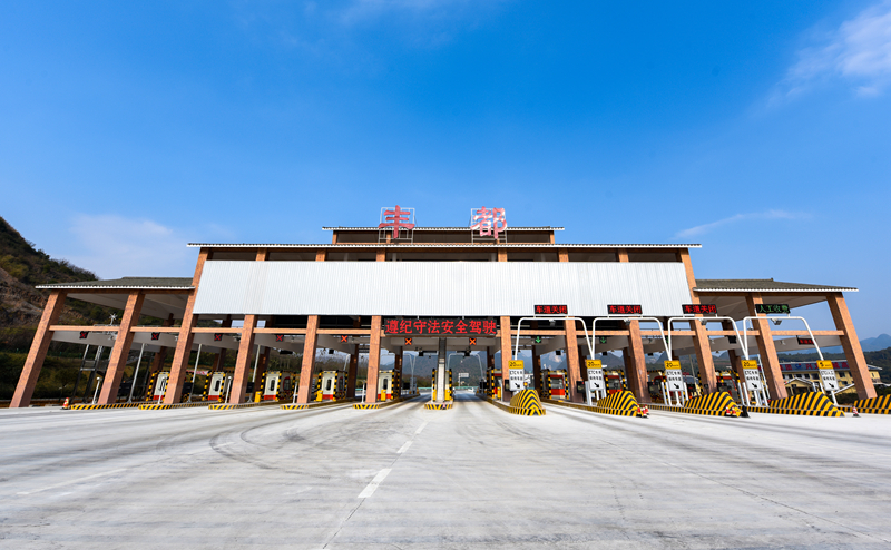 兴义环城高速公路将于3月1日通车